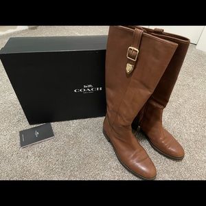 Used Coach Women's  Easton semi matte calf Dark saddle size 9